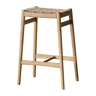 高さ660mmで、キッチンやカウンターなどの場面で活躍。