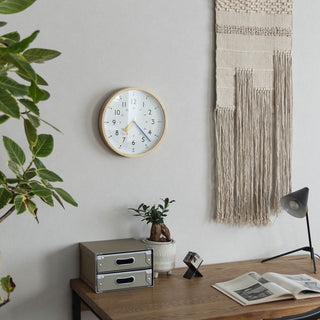 木目の美しさが際立つ組み木フレーム。フレームはナチュラル色です。