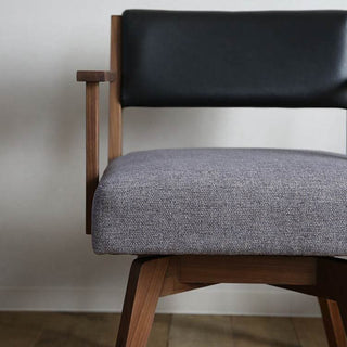 カイン 回転式ダイニングチェア 肘付