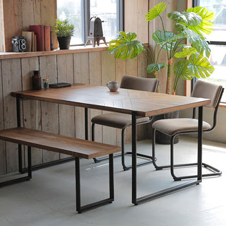 組み合わせによってビンテージやモダン、ナチュラルなど自分好みのテイストが作れます