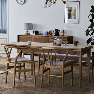 温かみのあるオーク材の表情をお楽しみ頂けます。