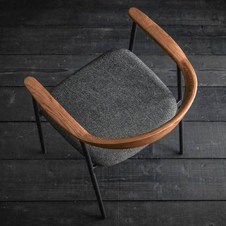 座面:ダークグレー