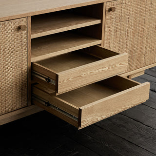 仕分けしやすい引き出しが2段あって便利◎