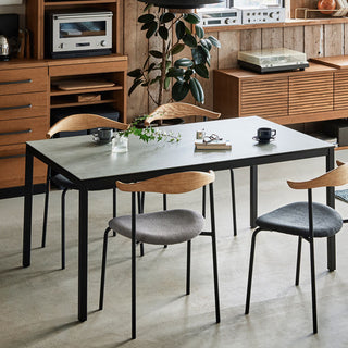 モルダ ダイニングテーブル