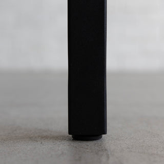 モルダ ダイニングテーブル