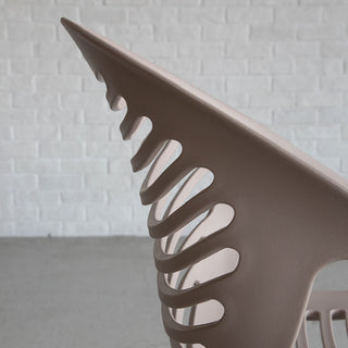 ティーグチェア