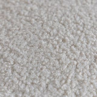 2色展開。こちらのカラーはホイップです。