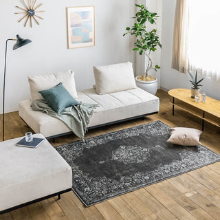 見る角度や日の入り方でまた違った雰囲気を楽しむことができます。