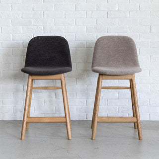 カラーは2色。TIMベージュ、TIMチャコールブラウン