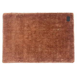 光沢感、深みのある色味が印象的なアトランティックラグ。