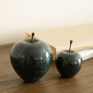 削り出した場所によって表情や濃淡が変わります。