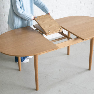 �D伸長用天板は二つ折りになってるので、手前から奥へ開きます。