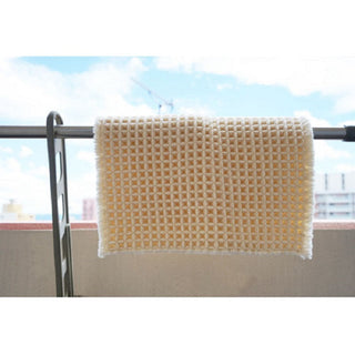 脱水だけでほぼ乾くので、干す時間が大幅に短縮できます。(画像アイボリー)