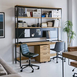 丸みのあるフォルムでシンプルなデザイン。