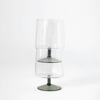 スタッキングができるので、コンパクトに収納できます。