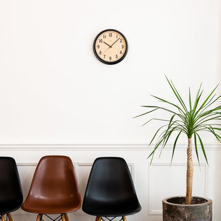 大きさは直径約30センチ。リビング・個室でもちょうどよいサイズ