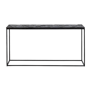 天然石にスチールを組み合わせ、天板に美しい装飾を施したデザイン。