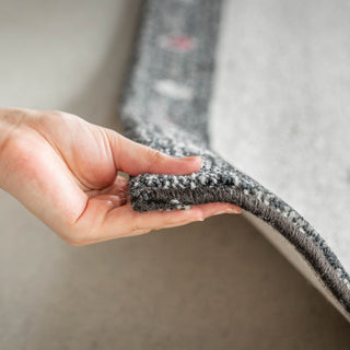 密度が高いので踏み心地が良く、底付き感もありません。