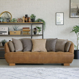 イメージ写真で使用しているソファは3人掛けです。