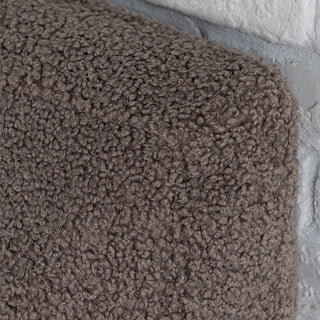 独特な凸凹の質感で立体感のある生地です。