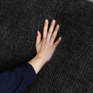 さらにウレタンフォームを組み合わせて程よい弾力と安定感が出るように調整。