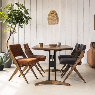 背・座面にクッション性があり、柔らかい座り心地