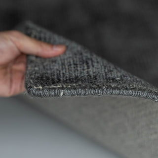 密度が高く、底付き感を感じづらい厚み。