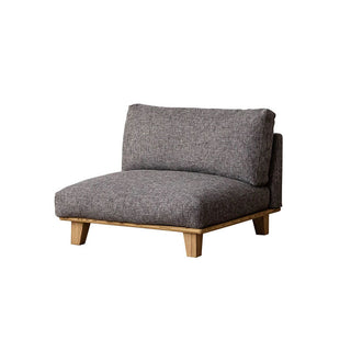 すっきとしたデザインのロータイプソファ