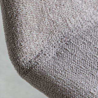 肌触りの良いファブリック生地を使用