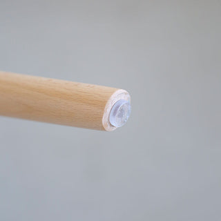 脚裏には滑り止め防止パーツが付いています。