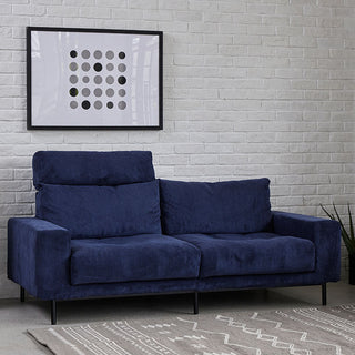 ヴィンテージソファのルーズな張り感をイメージした座面。