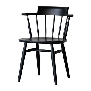 木のぬくもりを感じることができるチェアです。