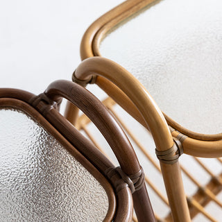 右：ブラウン　左：ナチュラル