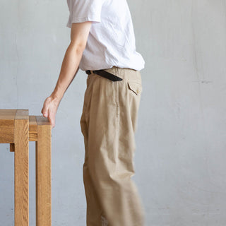 引き出すと伸長します。