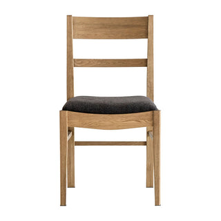 木の温もりを感じるナチュラルスタイルやノルディックスタイルにおすすめです。