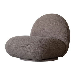 丸みのある可愛らしいフォルムが特長。