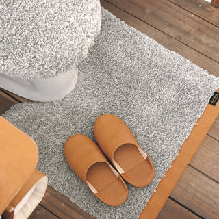 毛足が長めで、ふかふかとリッチな触り心地です。