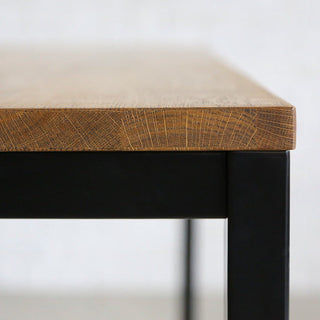 タンク ダイニングテーブル