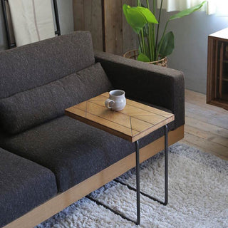 チャイ サイドテーブル