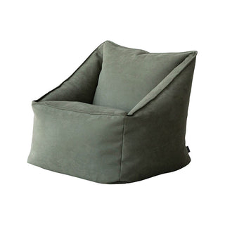 ふんわりと心地よく身体を受け止める、1人掛けのビーズクッションです。