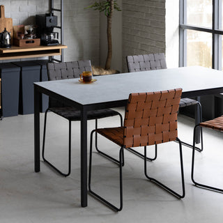 モルダ ダイニングテーブル