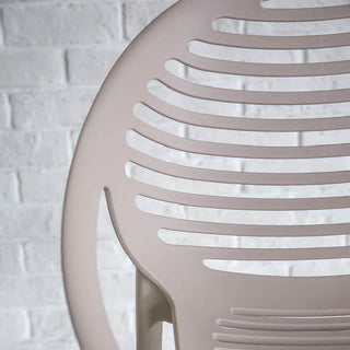 ティーグチェア