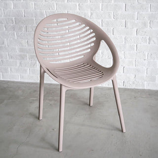 ティーグチェア