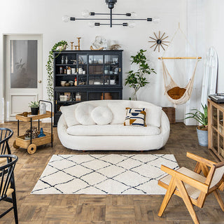 ※柄物のクッションは付属しておりません。