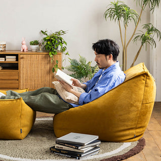 張地：スエードイエロー※スツールは別売りです。