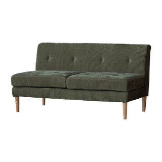 リビングでもダイニングでも使用できるカジュアルなソファ