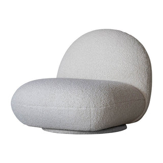 丸みのある可愛らしいフォルムが特長。