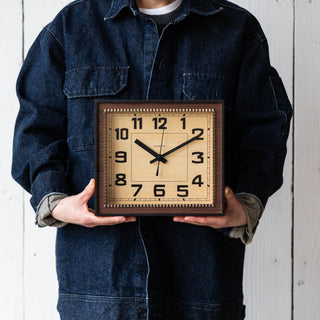 サイズは少し小ぶりですが、文字が大きいので見やすさはバッチリです◎