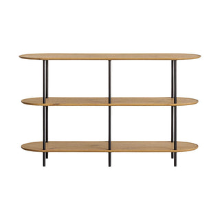 3段式のシェルフ。