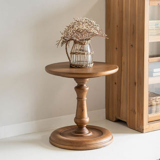 コンパクトながら、クラシカルな佇まいで存在感があります。